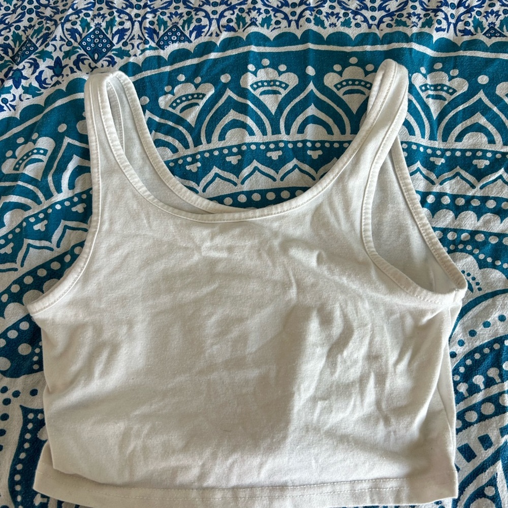 Reg. White Cropped Tank